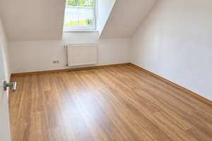 Urlaubsgefühl zuhause: Maisonette Wohnung mit privatem Pool- & Wellnessbereich – 85405 Nandlstadt – Vorschaubild 11