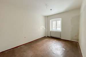 2 ZIMMER MIT SÜDWESTBALKON | HOCHPARTERRE | RENOVIERUNGSBEDARF | PRENZLAUER BERG | PROVISIONSFREI | – John-Schehr-Straße 63, 10407 Prenzlauer Berg, Berlin – Vorschaubild 2
