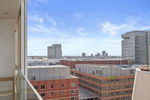 Design trifft Hafenflair: Exklusives, vollmöbliertes Apartment mit Sonnenbalkon und Hafenblick – Die vollständige Adresse der Immobilie erhältst du vom Anbieter., 20457 HafenCity, Hamburg – Vorschaubild 8