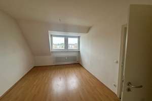 LICHTDURCHFLUTETE 3-ZIMMER-WOHNUNG MIT DACHBODEN IN TOPQUARTIER – 40477 Pempelfort, Düsseldorf – Vorschaubild 8