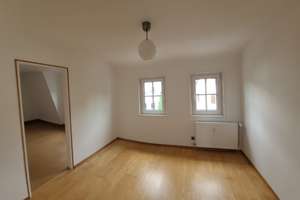 Gemütliche 4-Zi-Wohnung im 2. OG in Stuttgart-Birkach – Die vollständige Adresse der Immobilie erhältst du vom Anbieter., 70599 Birkach-Süd, Stuttgart – Vorschaubild 4