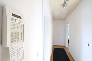 Großzügiges Ein- bis Zweifamilienhaus mit Doppelgarage in bester Lage der Solinger-S – Die vollständige Adresse der Immobilie erhältst du vom Anbieter., 42657 Burg/Höhscheid, Solingen – Vorschaubild 10