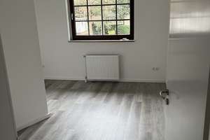 Sasel, schöne 4 Zimmerwohnung mit Tiefgarage in zentraler Lage – Schönsberg 1a, 22395 Sasel, Hamburg – Vorschaubild 12