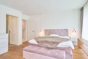 Exklusive 5-Zimmer-Wohnung mit 510 m² Privatgarten am Englischen Garten – Die vollständige Adresse der Immobilie erhältst du vom Anbieter., 80939 Obere Isarau, München – Vorschaubild 8