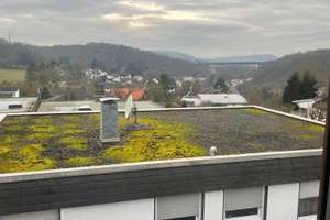 "Haus im Haus" - 3ZKB / Balkon / Garage, Fantastische Aussicht!