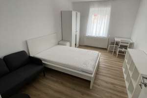 Möbliertes WG Zimmer in 3er WG – Ostendstr. 12, 70190 Ostheim, Stuttgart – Vorschaubild 1