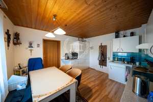 Familienidylle in Nittendorf: Großzügiges Einfamilienhaus mit Garten und Umbaupotenzial! – Regensburg (Kreis) – Vorschaubild 2