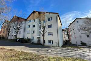 Freundliche und lichtdurchflutete 3 Zimmer-Wohnung mit Balkon in bester Lage zum UKGM, Wingertshe...