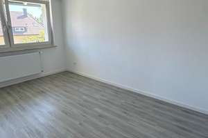 Ankommen und wohlfühlen – frisch renovierte 4-Zimmer-Wohnung mit zwei Balkonen – In den Weinbergen 12, 70439 Stammheim-Süd, Stuttgart – Vorschaubild 10