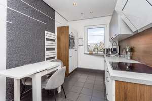 Doppelhaushälfte 115qm in Lichterfelde Ost mit 3,5 Zimmer, ausgebautem Dachgeschoss und Wohn-Keller – Die vollständige Adresse der Immobilie erhältst du vom Anbieter., 12209 Lichterfelde, Berlin – Vorschaubild 10