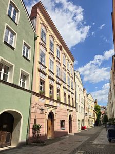 Denkmalschutzjuwel! Barrierefrei mitten in der Altstadt: große 2 Zi. Whg. mit Garage
