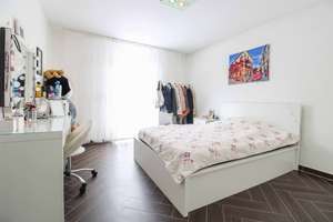 Großzügiges Familienwohnen – Doppelhaushälfte mit Einliegerwohnung und Mieteinnahmen – Die vollständige Adresse der Immobilie erhältst du vom Anbieter., 64285 Bessungen, Darmstadt – Vorschaubild 4