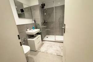 Terrassenwohnung im Grünen - 4 Zimmer mit Einbauküche, modernes Bad, Gäste-WC, Balkon, HWR – Berndorffstraße 6, 50968 Bayenthal, Köln – Vorschaubild 9