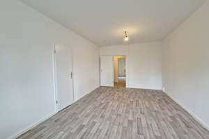 Ab 25.07.2026***Hereinspaziert und wohlgefühlt in die frisch renovierte 3-Zimmer-Wohnung im EG! – An der Kotsche 33, 4207 Lausen-Grünau, Leipzig – Vorschaubild 3