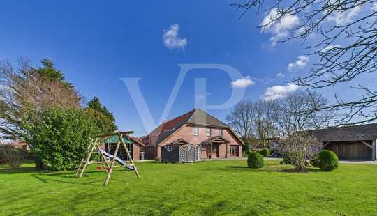 Bild von Charmantes Landhaus auf großem Grundstück sucht neue Besitzer