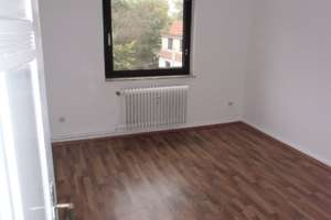 Altbauwohnung mit Charme 4 ZKB in Bremerhaven-Mitte – An der Allee 25, 27568 Mitte, Bremerhaven – Vorschaubild 7