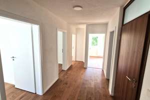 Moderne 4-Zimmer-Wohnung in Esslingen Stadtmitte – mit Einbauküche, Tageslichtbad, Loggia und Garten – Die vollständige Adresse der Immobilie erhältst du vom Anbieter., 73728 Innenstadt, Esslingen am Neckar – Vorschaubild 14