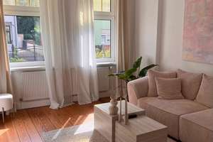 Charmante 2-Zimmer-Altbauwohnung mit Balkon und Gartennutzung – ab 01.10.