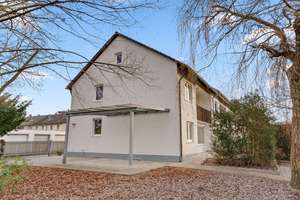 Hochwertig modernisiert! Doppelhaushälfte mit traumhaftem Grundstück direkt an der S1 – Die vollständige Adresse der Immobilie erhältst du vom Anbieter., 90571 Schwaig bei Nürnberg – Vorschaubild 2
