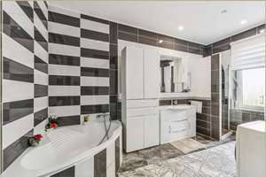 Großzügige kernsanierte Wohnung mit ca. 125 m², Balkon, Gartenanteil und Garage in ruhiger Lage – Die vollständige Adresse der Immobilie erhältst du vom Anbieter., 45357 Dellwig, Essen – Vorschaubild 5