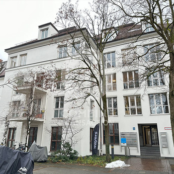 Das Büro nach Ihren Bedürfnissen. exklusiv bei combine Transaction