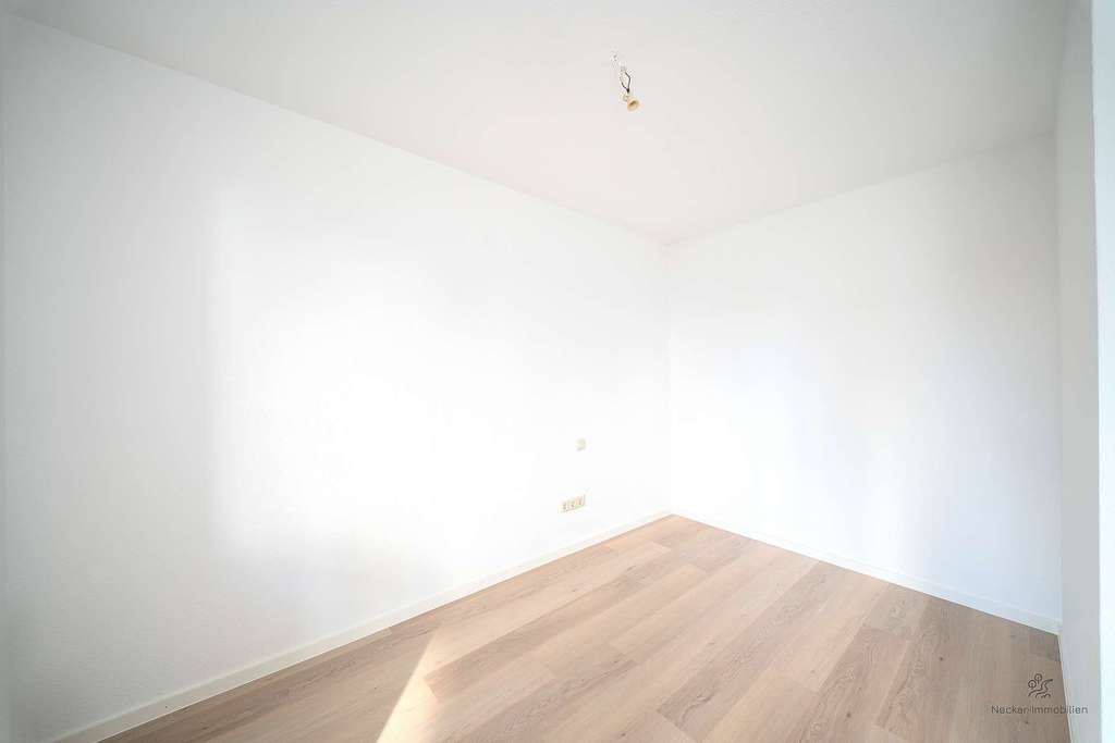 Immobilie in Welzheim - Barrierefrei wohnen mit Gartenanteil – frisch saniert & sofort bezugsfertig - Bild 2