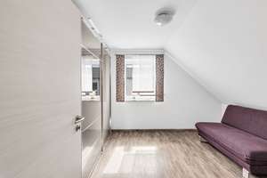 Wohntraum mit Stil und Energieeffizienz!
Neuwertiges KfW-55-Einfamilienhaus mit moderner Ausstattun – Die vollständige Adresse der Immobilie erhältst du vom Anbieter., 92421 Schwandorf – Vorschaubild 28