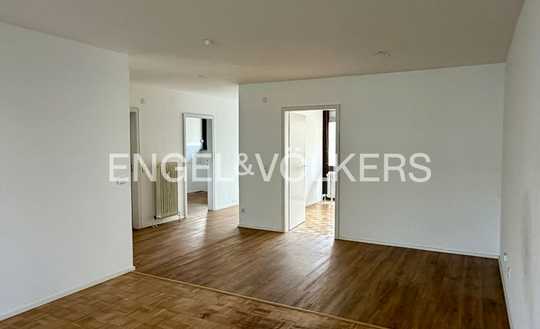 Großzügige 3-ZKB mit zwei Balkonen und Garage in LU-Mitte!