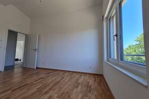 Großzügige 3-Zimmer-DG Wohnung mit Westbalkon – Leienfelsstr 21a, 81243 Aubing-Süd, München – Vorschaubild 13
