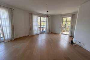 Mit Rheinblick: Hochklassige 3-Zimmer-Wohnung inkl. Terrasse & Stellplatz in Köln-Marienburg – An der Alteburger Mühle 16, 50968 Marienburg, Köln – Vorschaubild 4
