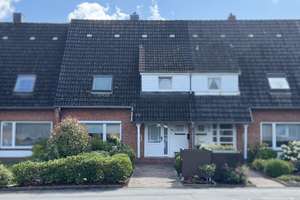 RESERVIERT Charmantes Reihenmittelhaus im Musikerviertel Husum RESERVIERT – Die vollständige Adresse der Immobilie erhältst du vom Anbieter., 25813 Husum – Vorschaubild 1