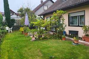 Freistehendes EFH ca. 190 m² Wfl. m. Garten+Einliegerwohnung, komplett unterkellert inkl. Einzelgar. – Würzburg – Vorschaubild 1