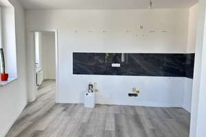 Helle, ruhige, schön geschnittene 3 ZKB – August-Bebel-Straße 21, 2730 Ebersbach/Sachsen – Vorschaubild 4