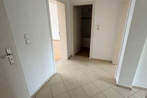 Düsseldorf ! Modernisierte 2-Zimmerwohnung mit Balkon, Keller und Garage – Die vollständige Adresse der Immobilie erhältst du vom Anbieter., 40231 Eller, Düsseldorf – Vorschaubild 5