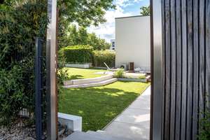 Wahre Rarität in Stuttgart - wunderschönes Einfamilienhaus mit viel Platz und parkähnlichem Garten – Die vollständige Adresse der Immobilie erhältst du vom Anbieter., 70437 Zuffenhausen-Im Raiser, Stuttgart – Vorschaubild 4