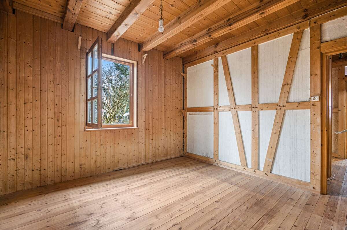 Immobilie in Sievershütten - Architekten-Fachwerk-Blockhaus mit offener Galerie - absolutes Unikat - direkte Feldrandlage mit wun - Bild 3