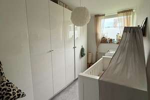 Helle 3 ZKDB, Balkon in gepfelgtem Haus, Bad mit großen Fenster – Potsdamer Str. 13, 47800 Bockum, Krefeld – Vorschaubild 6