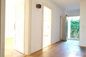 Wohnen in München-Bogenhausen – Doppelhaushälfte mit Hobbyraum, Au-pair-Bereich und Einzelstellplatz – 81769 Altbogenhausen, München – Vorschaubild 3