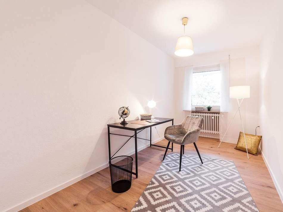 Arbeitszimmer o. Kinderzimmer
