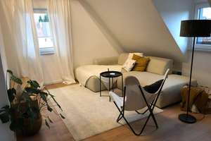 Lichtdurchflutete, sanierte 3,5-Zimmer-Maisonette-Wohnung mit Einbauküche in Stuttgart – Die vollständige Adresse der Immobilie erhältst du vom Anbieter., 70437 Zazenhausen, Stuttgart – Vorschaubild 3
