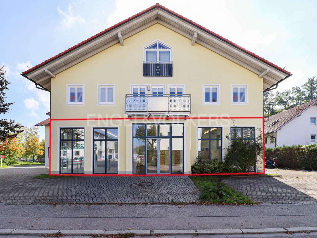 Immobilie in Weilheim in Oberbayern - Vielseitige Gewerbeeinheit, für Praxis, Showroom, Atelier, Studio oder exklusiver Fahrzeugunterbr... - Bild 0