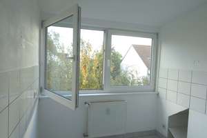 Bonn-Beuel / Rheinnähe, helles 1,5 Zimmer-Dachstudio – Die vollständige Adresse der Immobilie erhältst du vom Anbieter., 53225 Beuel-Mitte, Bonn – Vorschaubild 8