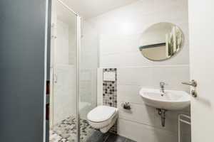 Lichtdurchflutetes, modernes WG- Zimmer zu vermieten – Koblenz – Vorschaubild 8