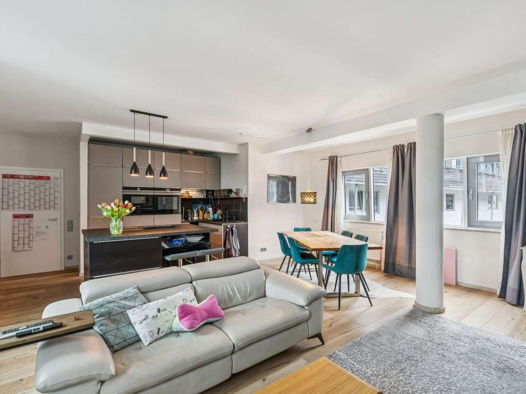 Immobilie in Miesbach - Attraktives Wohnen im Herzen von Miesbach – Großzügige 5-Zimmer-Wohnung mit hochwertiger Ausstattung - Bild 2