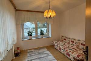 Einfamilienhaus mit Garten und Doppelgarage in ruhiger Lage – Die vollständige Adresse der Immobilie erhältst du vom Anbieter., 42655 Solingen-Mitte, Solingen – Vorschaubild 4
