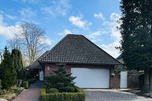 Von Privat - Großzügiger Bungalow mit Einliegerwohnung in zentraler Lage – Die vollständige Adresse der Immobilie erhältst du vom Anbieter., 26160 Bad Zwischenahn – Vorschaubild 2