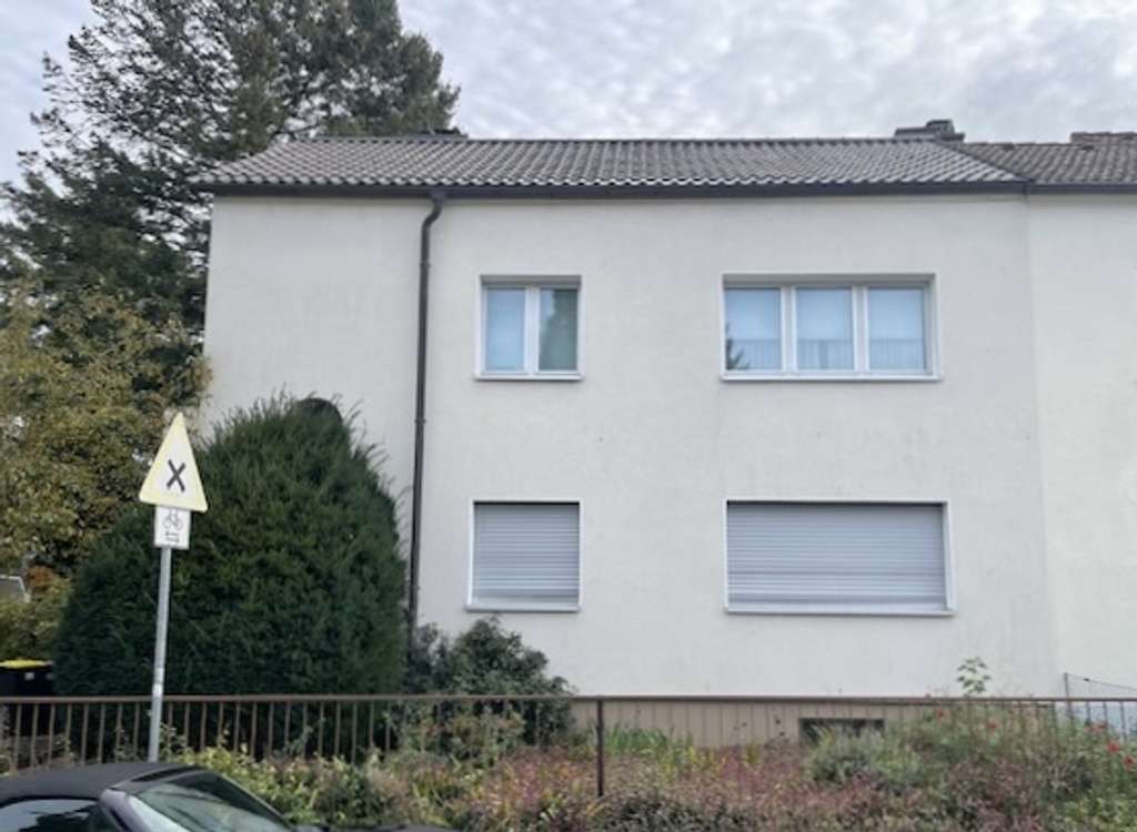 Doppelhaushälfte in ruhiger, bevorzugter Lage