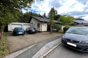 Großzügiges Zweifamilienhaus mit Doppelgarage in ruhiger Sackgasse – Dohlenweg 6, 58256 Ennepetal – Vorschaubild 1