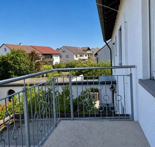 Helle 3,5-Zimmer-Wohnung mit Balkon in ruhiger Lage von Mainaschaff