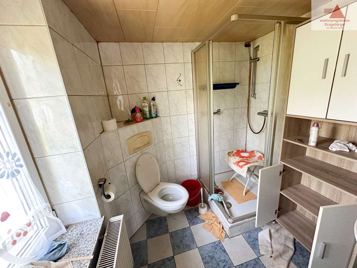 Immobilie in Zwönitz - Einfamilienhaus/Zweifamilienhaus in Zwönitz zum Sanierungen: 150 m² Wohnfläche & 550 m² Grundstück - Bild 3